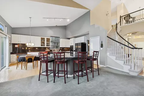 Kitchen - 2305 Tracy Ln, Algonquin, IL 60102 photo 1 of 5