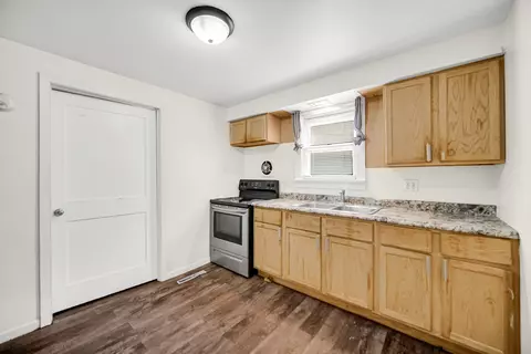 Kitchen - 744 S Elm Ave, Kankakee, IL 60901 photo 2 of 2