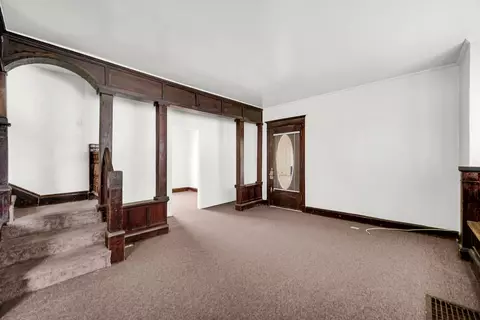Living - 744 S Elm Ave, Kankakee, IL 60901 photo 1 of 7