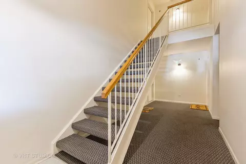 Entry Way - 305 Buckingham Cir #A, Elgin, IL 60120 photo 1 of 1