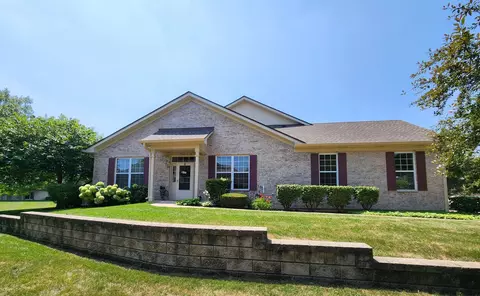 982 Oak Ridge Blvd, Elgin, IL 60120