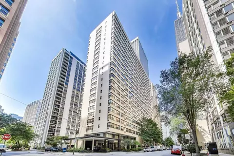 850 N Dewitt Pl #20E, Chicago, IL 60611