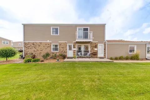 7957 163rd Pl #10, Tinley Park, IL 60477