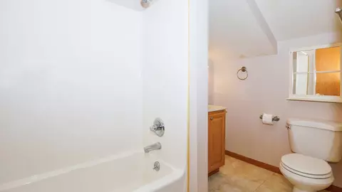 411 Wildberry Dr, Normal, IL 61761 photo 34