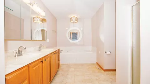 411 Wildberry Dr, Normal, IL 61761 photo 25