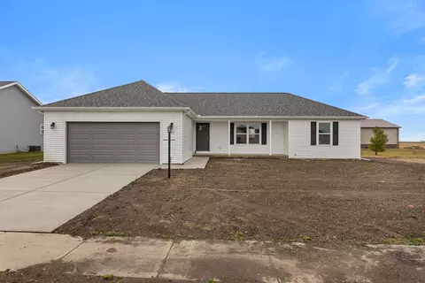 501 Patterson Dr, Fisher, IL 61843