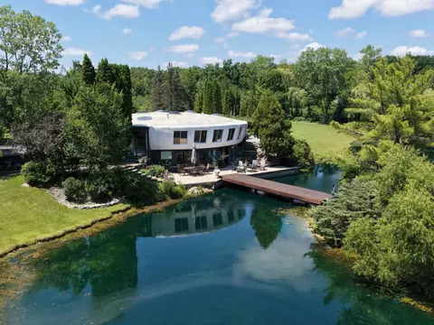 25421 N Saint Marys Rd, Mettawa, IL 60048