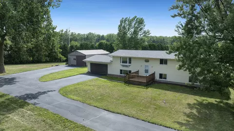 22005 Harmony Rd, Marengo, IL 60152 photo 7