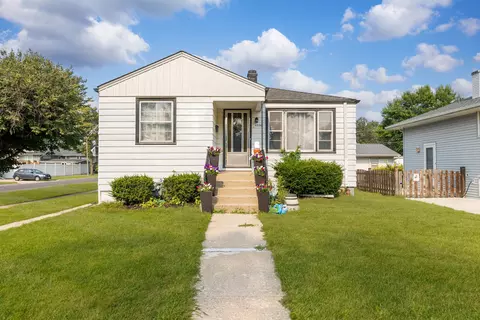 4536 Oak Park Ave, Forest View, IL 60402
