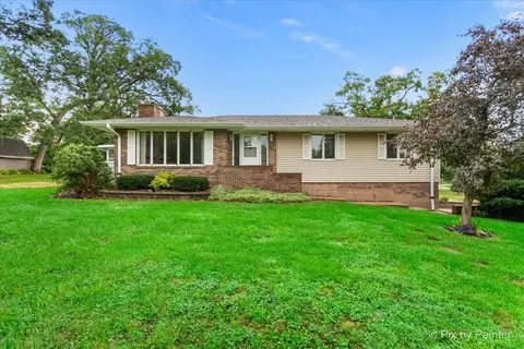 404 South St, Marengo, IL 60152