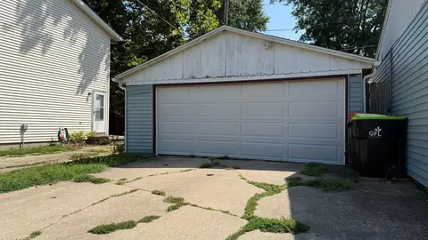 Exterior - 708 Duncan Rd, Champaign, IL 61821 photo 2 of 7