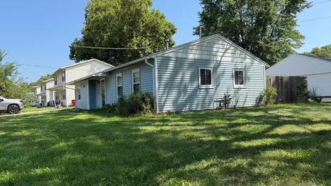 Exterior - 708 Duncan Rd, Champaign, IL 61821 photo 6 of 7