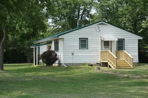 Exterior - Undisclosed, Manteno, IL 60950 photo 6 of 12