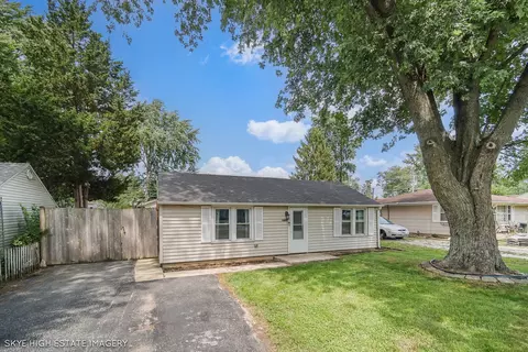 2417 Grape St, Joliet, IL 60435