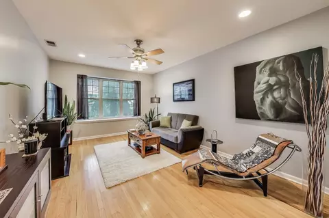 1908 W Chase Ave #103, Chicago, IL 60626 photo 3