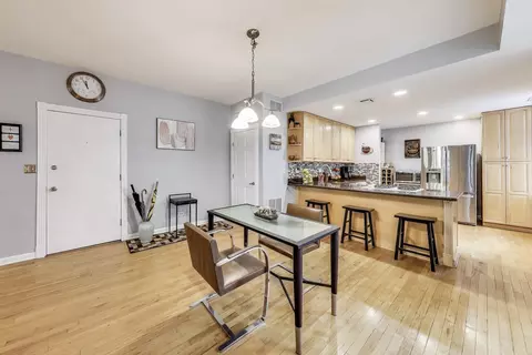 1908 W Chase Ave #103, Chicago, IL 60626 photo 6