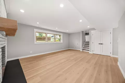 Living - 812 Lear Ln, New Lenox, IL 60451 photo 4 of 4