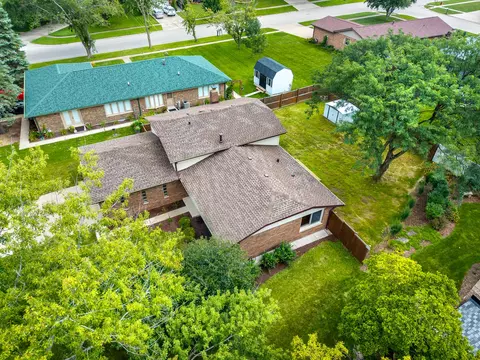 View/Area - 812 Lear Ln, New Lenox, IL 60451 photo 10 of 12