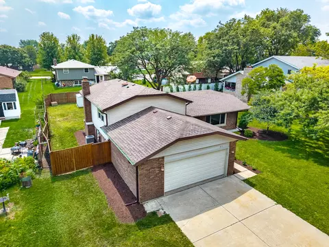 View/Area - 812 Lear Ln, New Lenox, IL 60451 photo 9 of 12