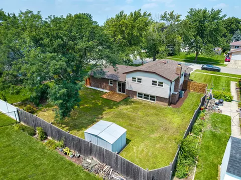 View/Area - 812 Lear Ln, New Lenox, IL 60451 photo 3 of 12
