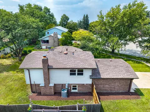 View/Area - 812 Lear Ln, New Lenox, IL 60451 photo 1 of 12