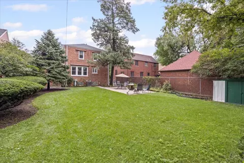 Exterior - 530 Byrd Rd, Riverside, IL 60546 photo 2 of 5