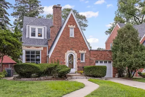 530 Byrd Rd, Riverside, IL 60546