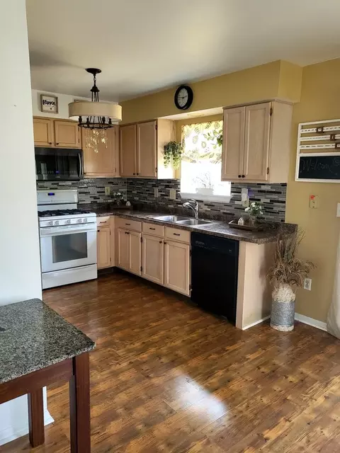 Kitchen - 20860 W Ames Ct, Plainfield, IL 60544 photo 1 of 2