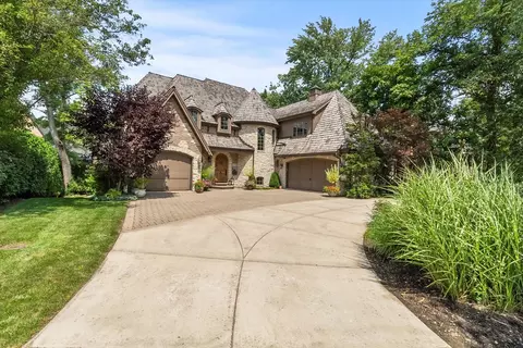 317 W North St, Hinsdale, IL 60521
