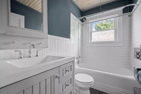 Bath - 1205 E Oakland Ave, Bloomington, IL 61701 photo 2 of 2