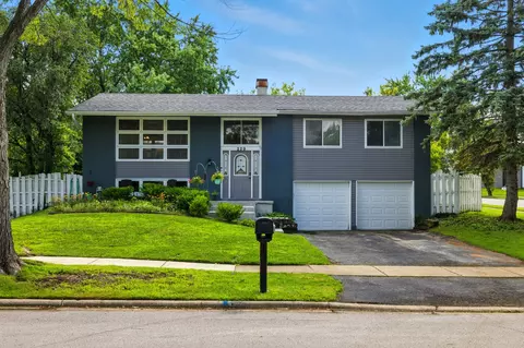 229 Charlestown Dr, Bolingbrook, IL 60440