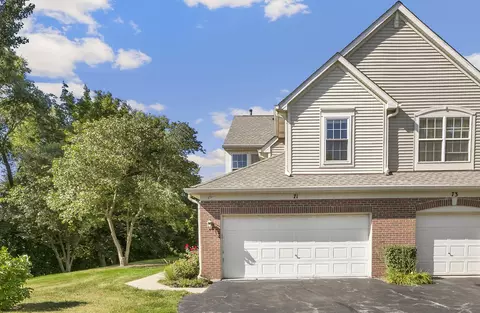 71 Pimlico Ct, Grayslake, IL 60030