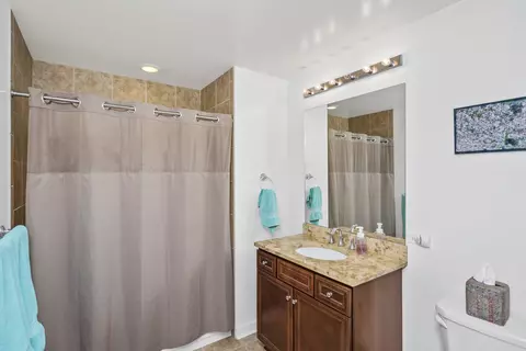 100 E 14th St #2702, Chicago, IL 60605 photo 12
