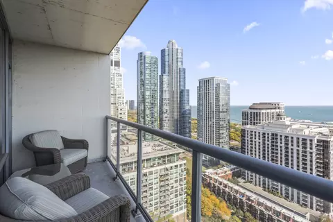 100 E 14th St #2702, Chicago, IL 60605 photo 14