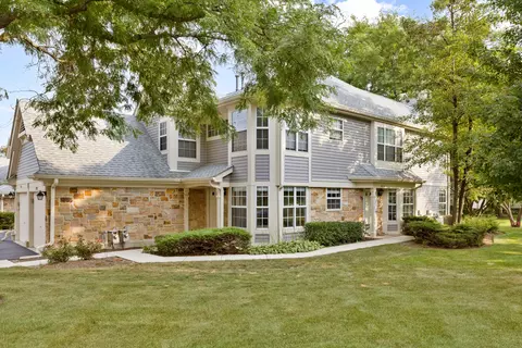 2814 Belle Ln #2814, Schaumburg, IL 60193