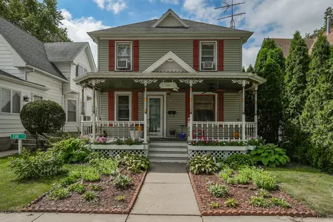 284 W Second St, Manteno, IL 60950