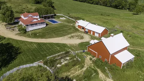 281 N Snipe Hollow Rd, Elizabeth, IL 61028