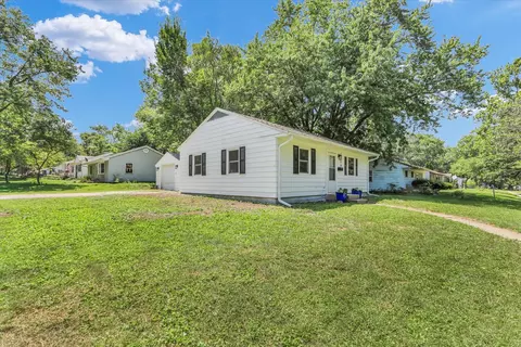 1009 E Michigan Ave, Urbana, IL 61801