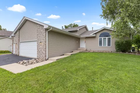 3838 Golden Prairie Ave, Rockford, IL 61109