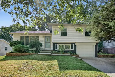 118 Dato Dr, Streamwood, IL 60107