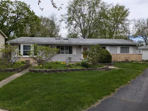 7202 Edgebrook Ln, Hanover Park, IL 60133
