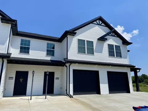 3305 Stoneway Ct, Champaign, IL 61822
