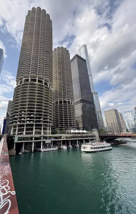 300 N State St #5011, Chicago, IL 60654