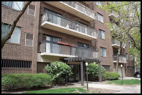 6102 N Sheridan Rd #503, Chicago, IL 60660