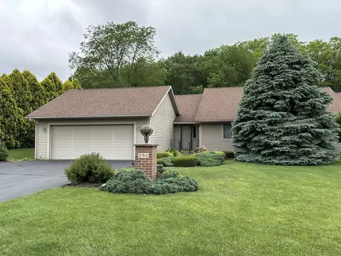 506 Sunset Dr #L, Prophetstown, IL 61277