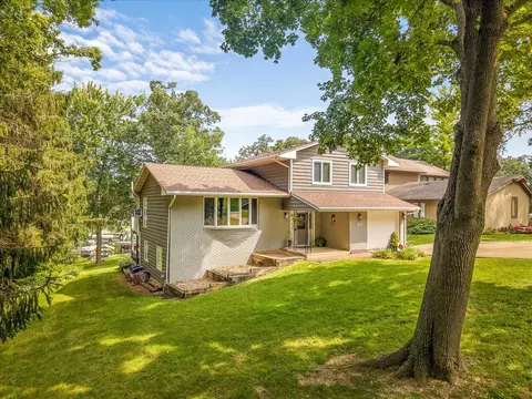 1950 Baintree Rd, Davis, IL 61019