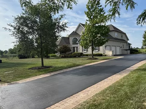 2 Wood Oaks Dr, South Barrington, IL 60010