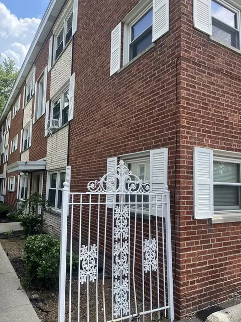 406 Franklin Ave #1A, River Forest, IL 60305