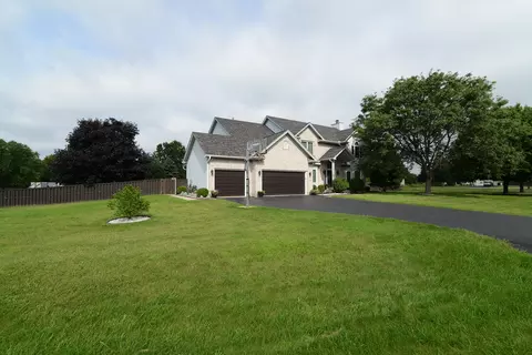 5917 Meadow Lark Ln, Johnsburg, IL 60051 photo 4