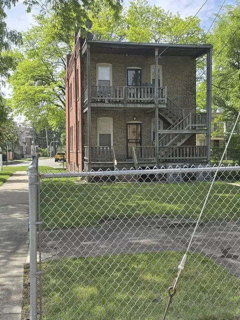 1244 E 70th St, Chicago, IL 60637 photo 6